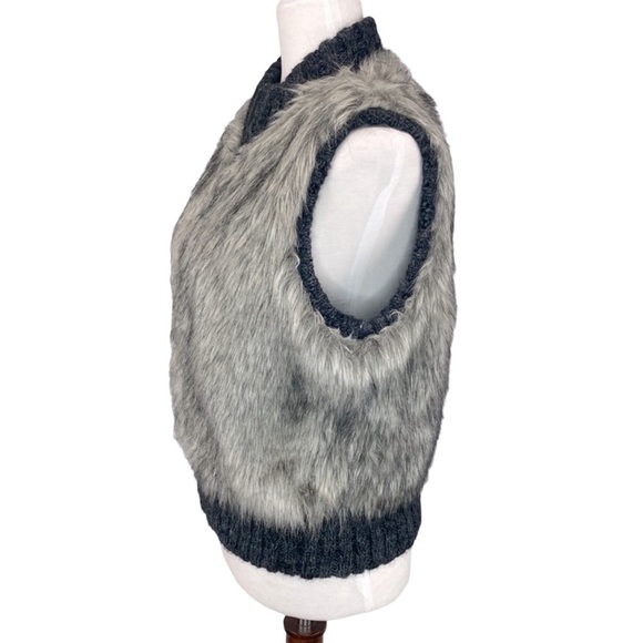 Loft Sleeveless Faux Fur Sweater - Picture 3 of 8
